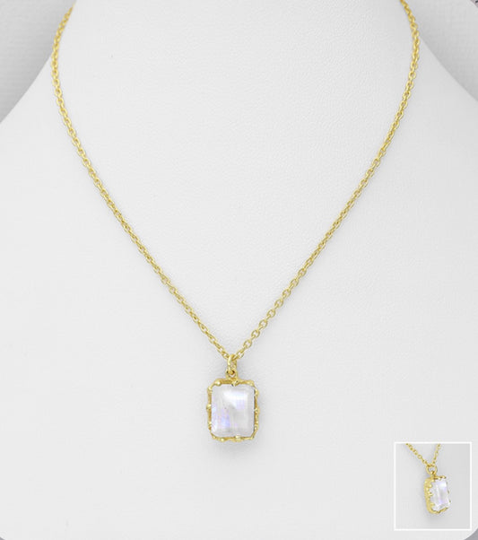 18K Yellow Gold Plated Sterling Silver Necklace decorated with Rainbow Moonstone